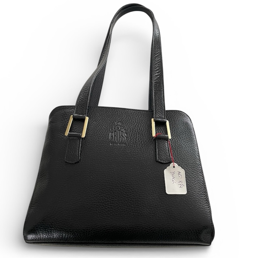 Mark Cross Vintage Black Bag
Pebbled Leather shoulder straps